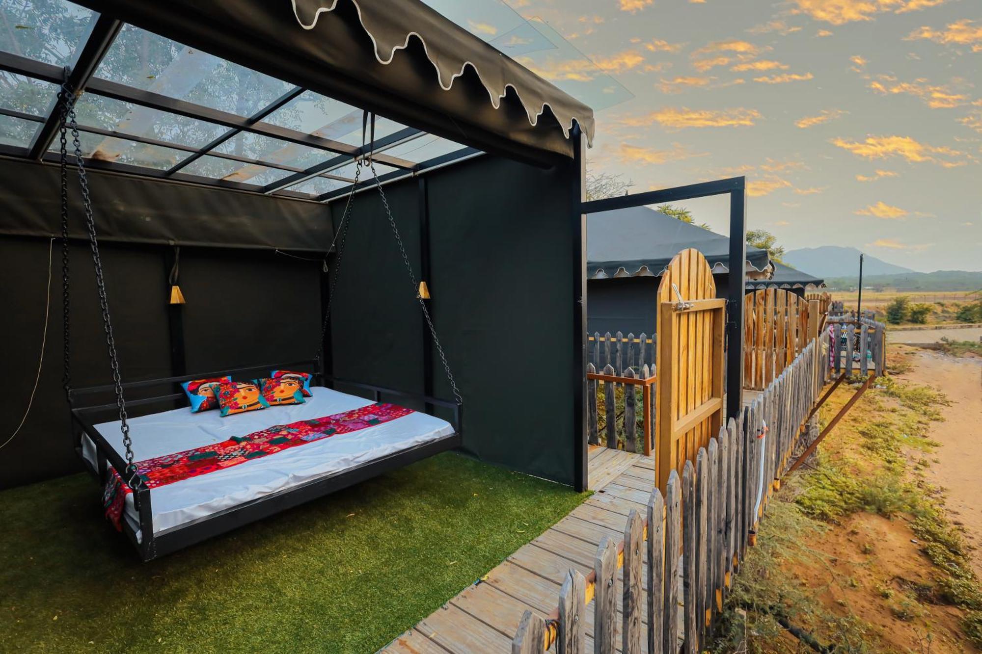 Foothill Pushkar Resort Екстер'єр фото